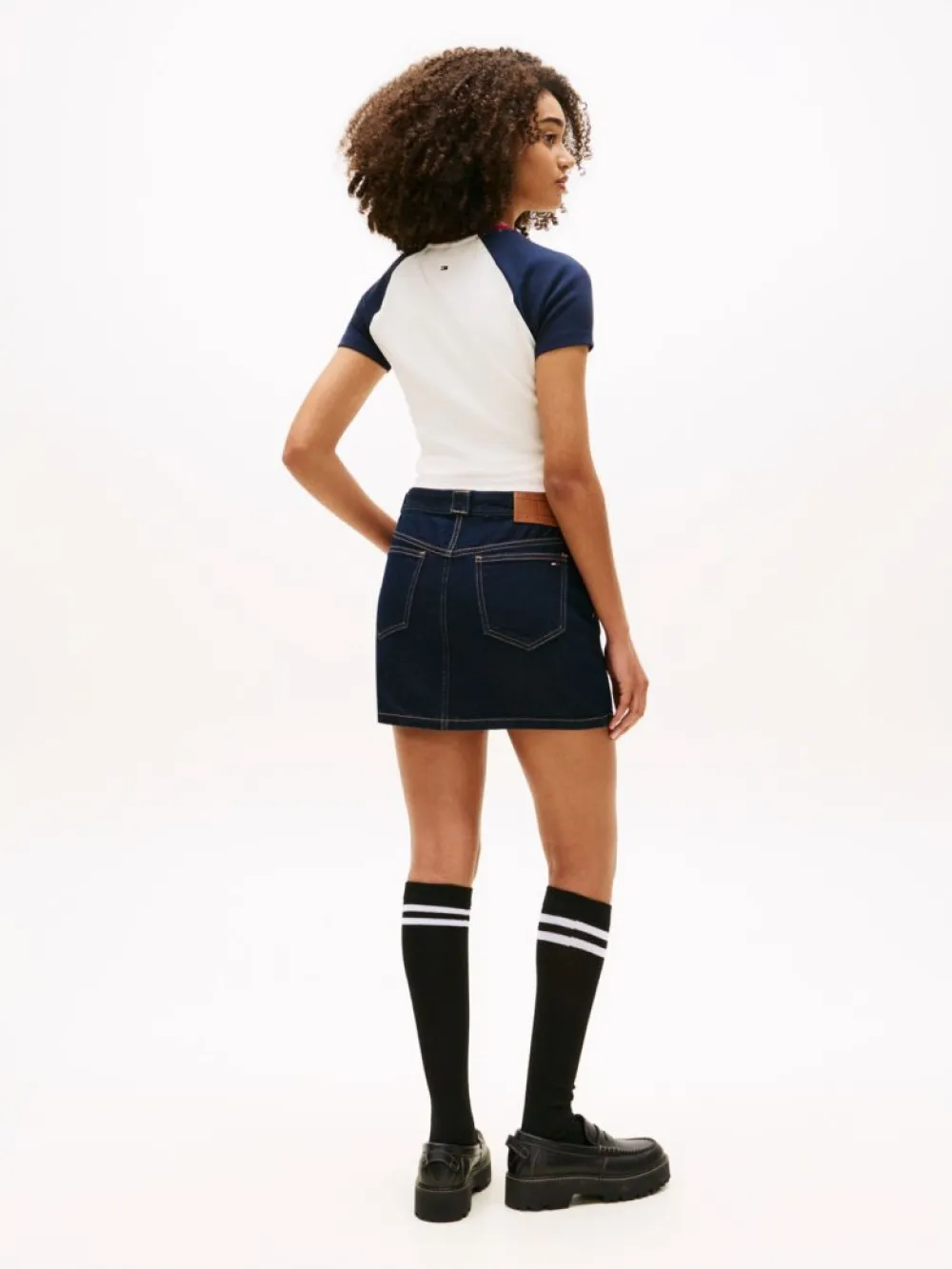 חצאית ג׳ינס מיני – תמונה 2